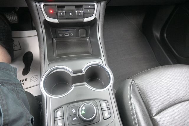 Used 2023 GMC Terrain SLT FWD image 11