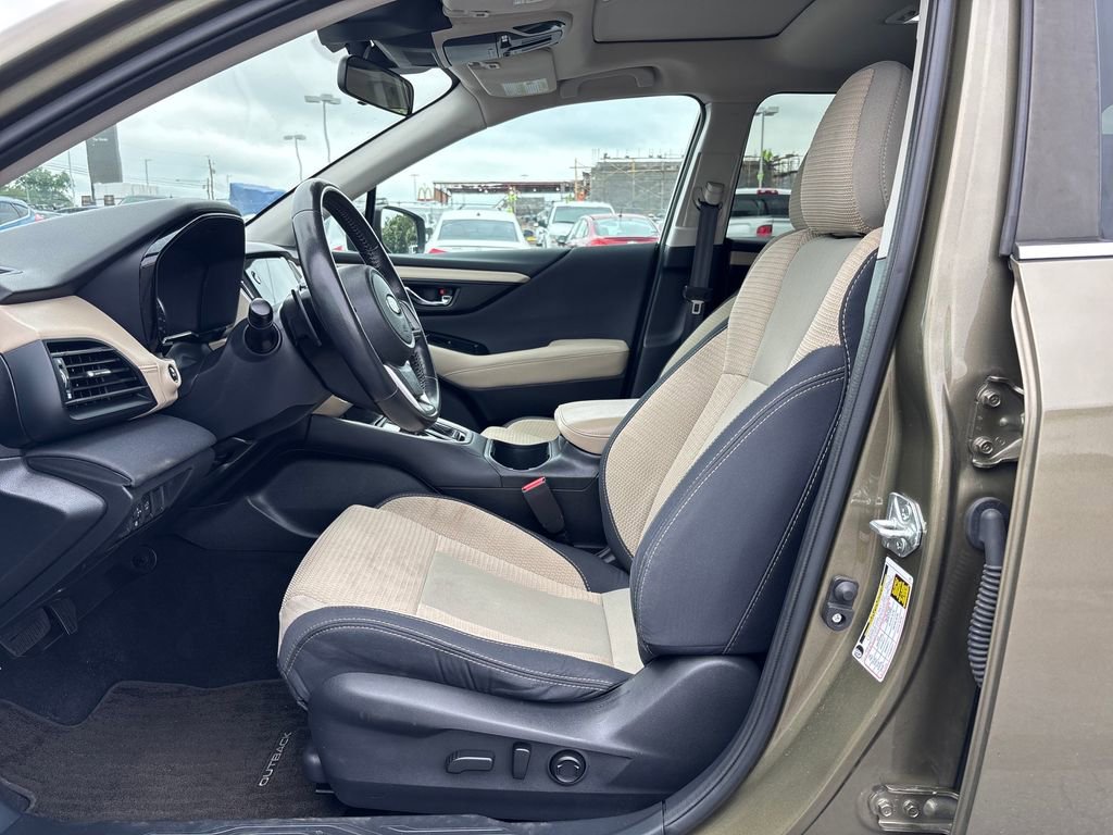 Used 2023 Subaru Outback Premium image 13