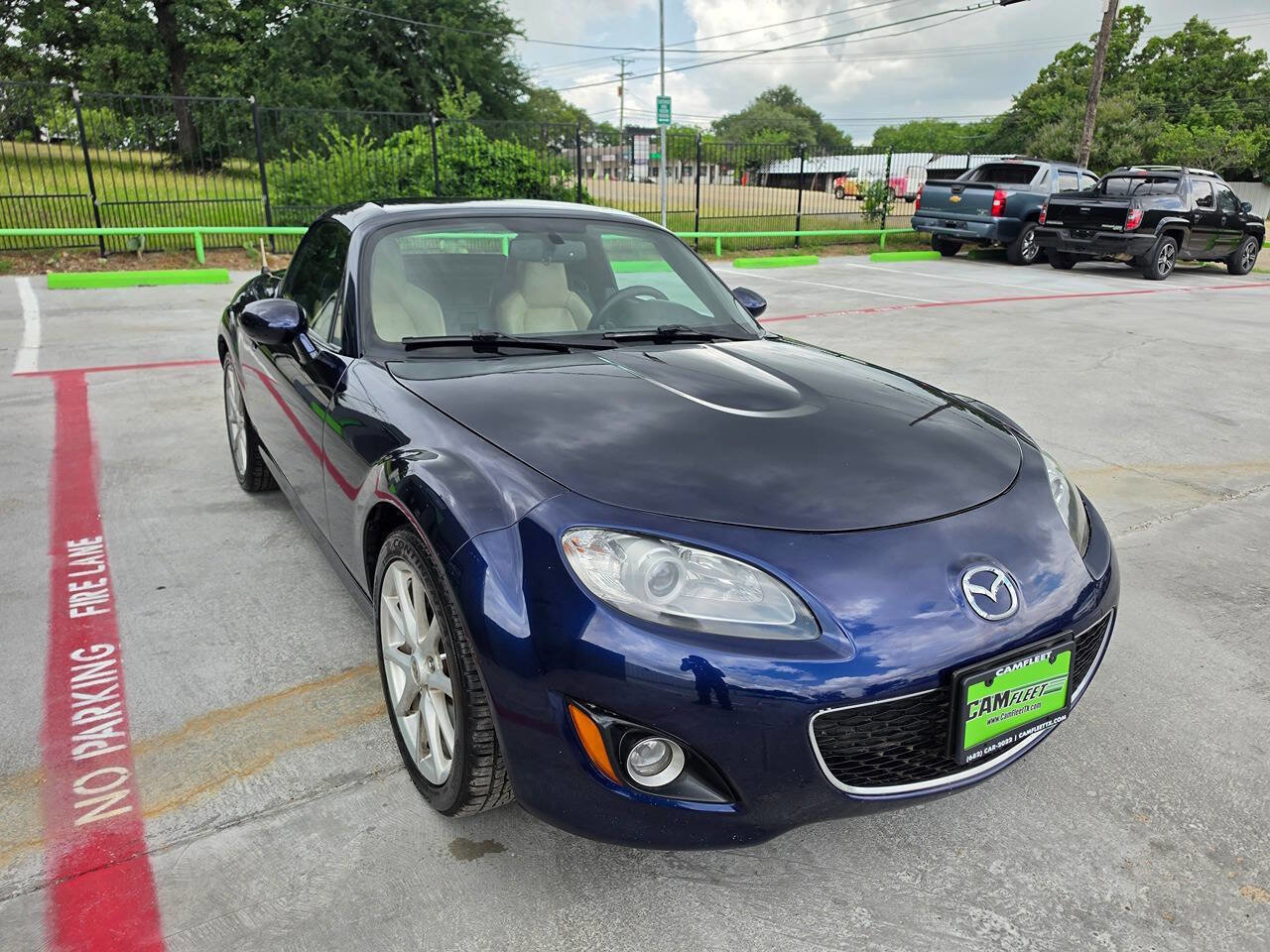 Used 2011 MAZDA MX-5 Miata Grand Touring w/ Premium Pkg RWD image 5