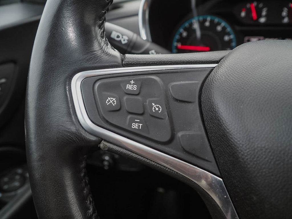 Certified 2018 Chevrolet Equinox LT FWD image 29
