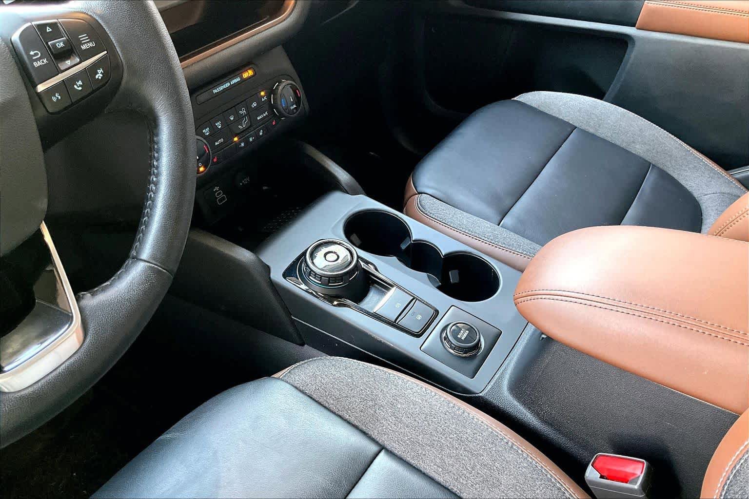 Used 2023 Ford Bronco Sport Outer Banks w/ Tech Package image 16