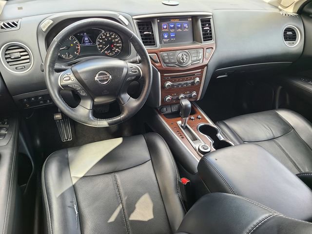 Used 2020 Nissan Pathfinder Platinum image 36
