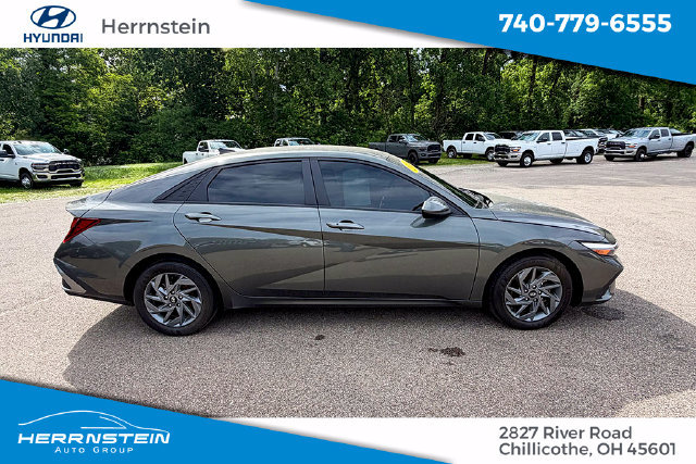 Used 2024 Hyundai Elantra SEL FWD image 21