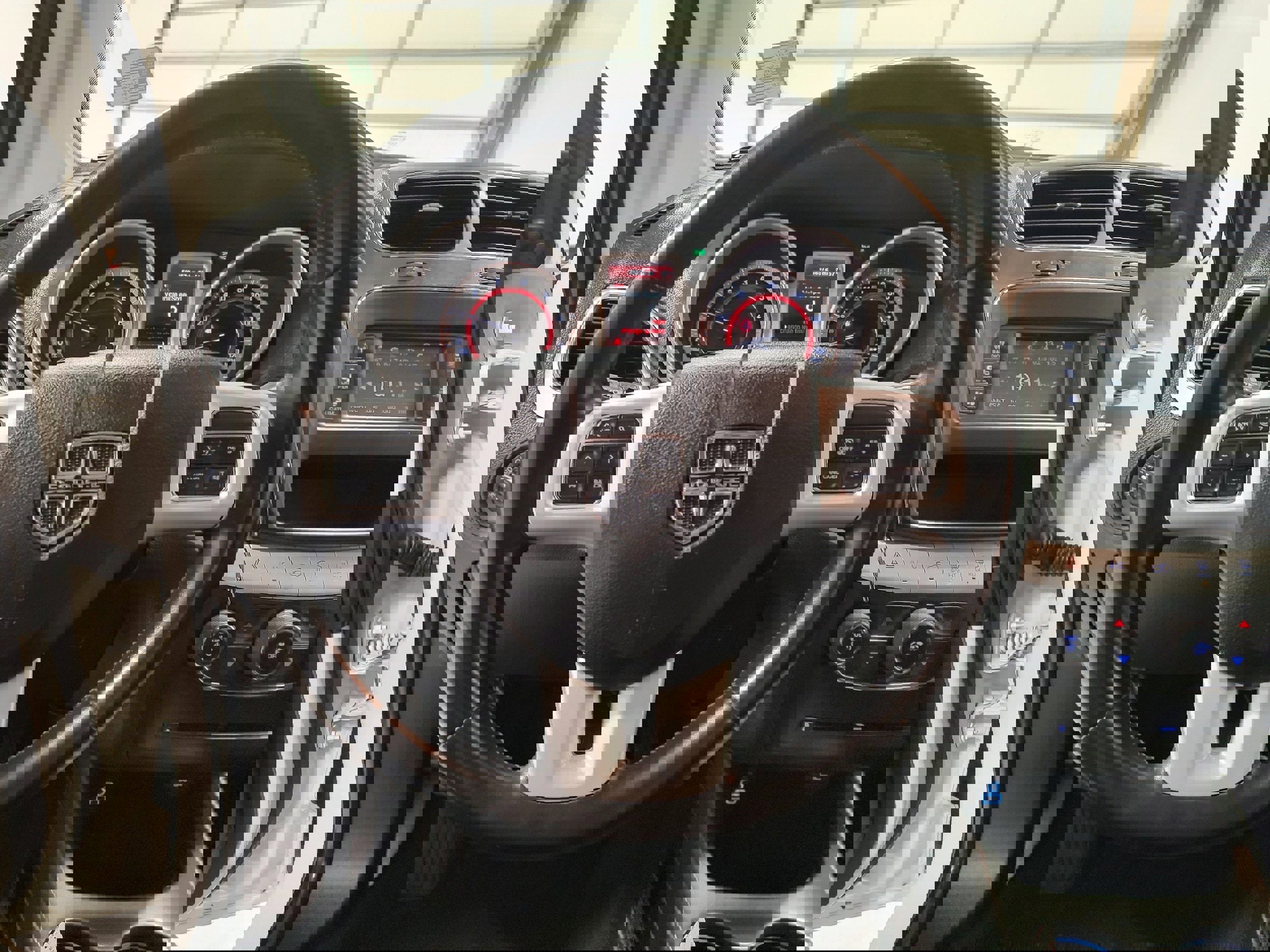 Used 2020 Dodge Journey SE w/ SE Popular Equipment Group image 5