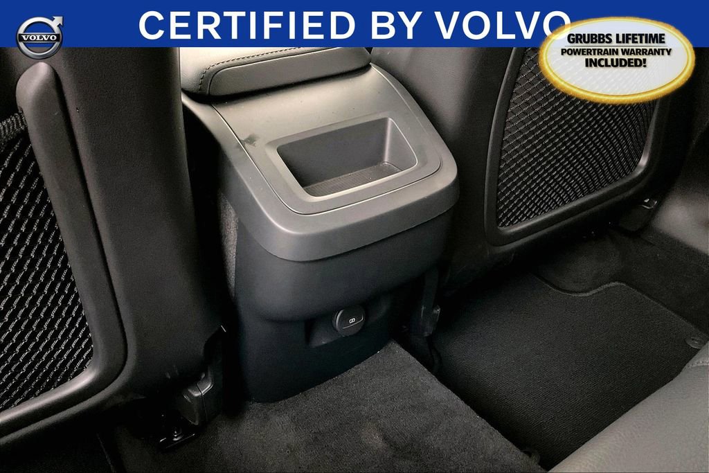 Certified 2025 Volvo XC60 B5 Plus image 32