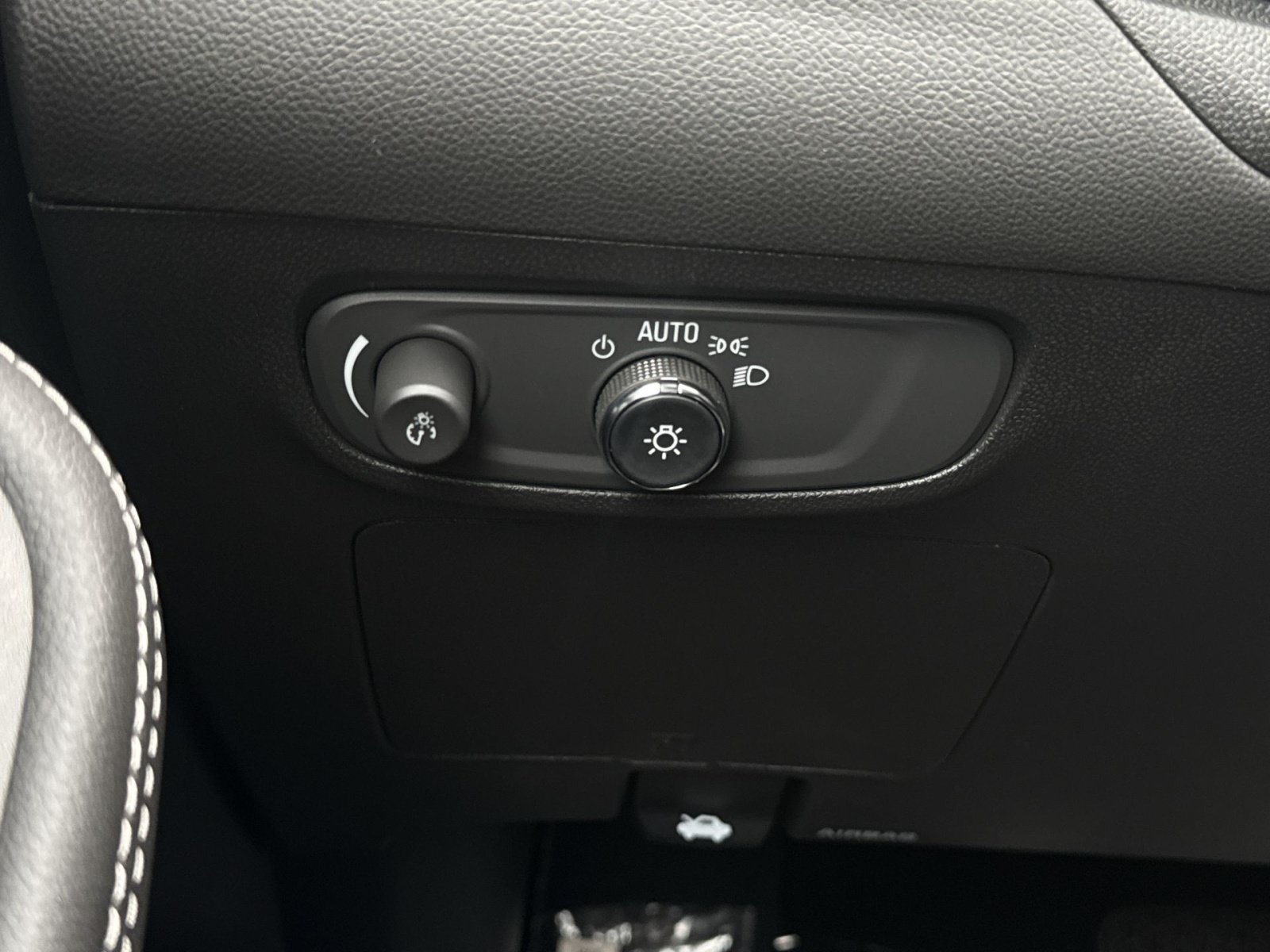 New 2026 Buick Encore GX Sport Touring w/ Studio Series AWD/4WD image 21