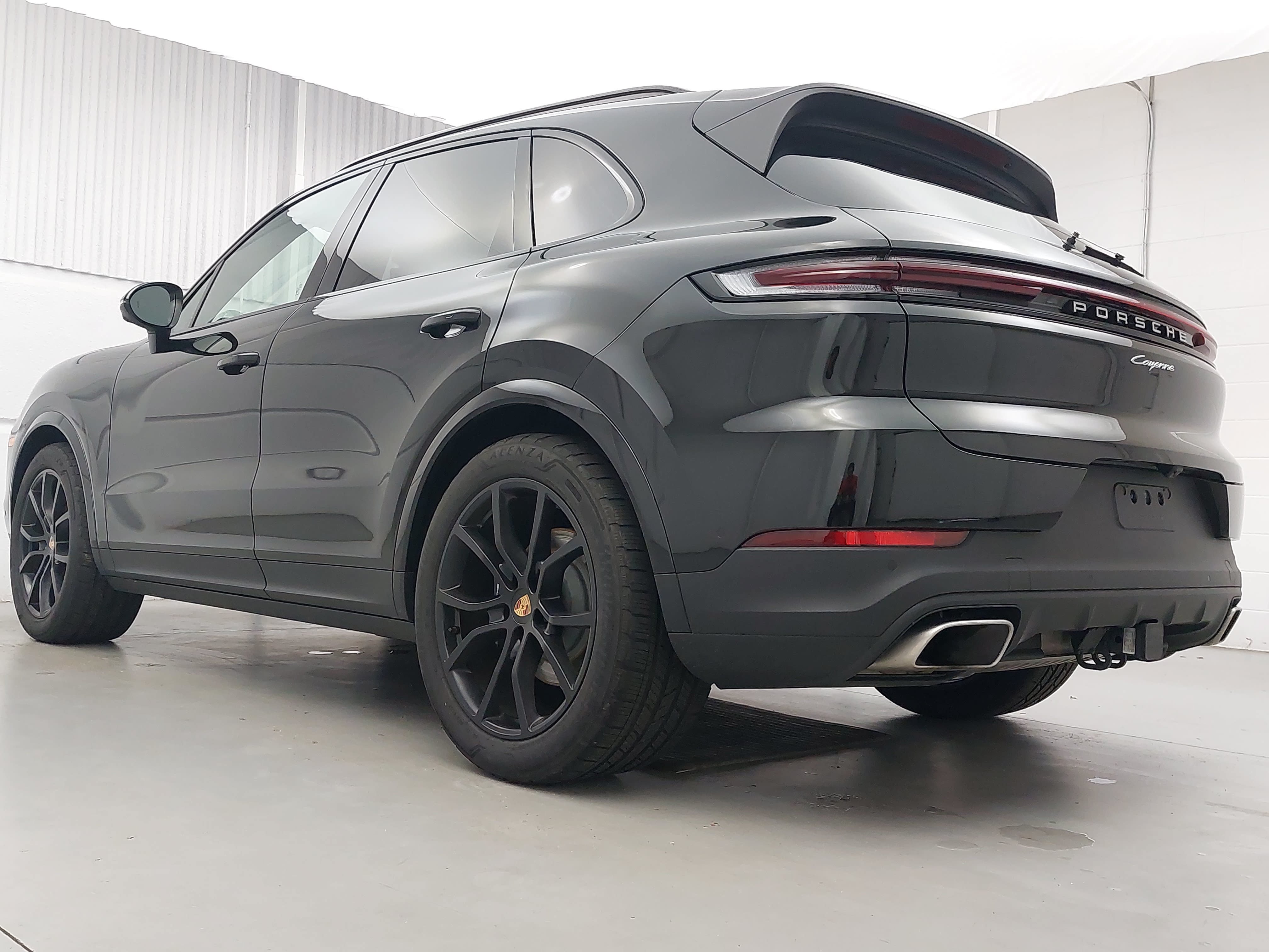 Certified 2026 Porsche Cayenne AWD/4WD image 3