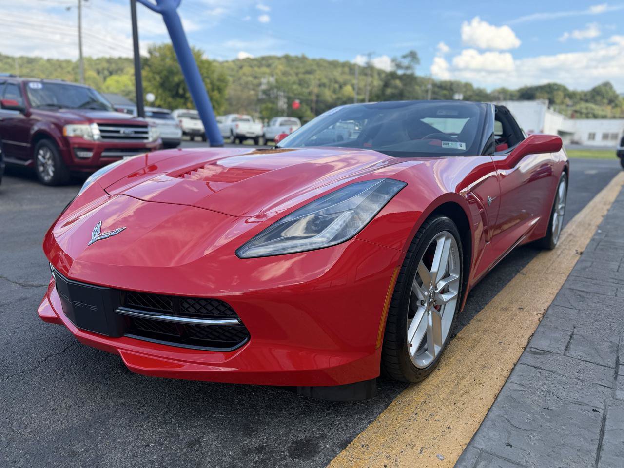 Used 2018 Chevrolet Corvette Stingray Coupe w/ 1LT RWD image 4
