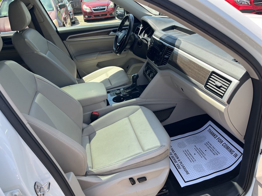 Used 2018 Volkswagen Atlas SEL AWD/4WD image 11