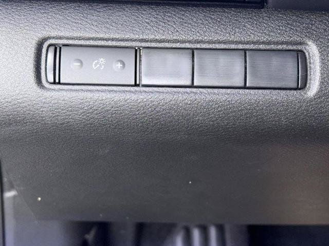 Certified 2025 Nissan Pathfinder S FWD image 23
