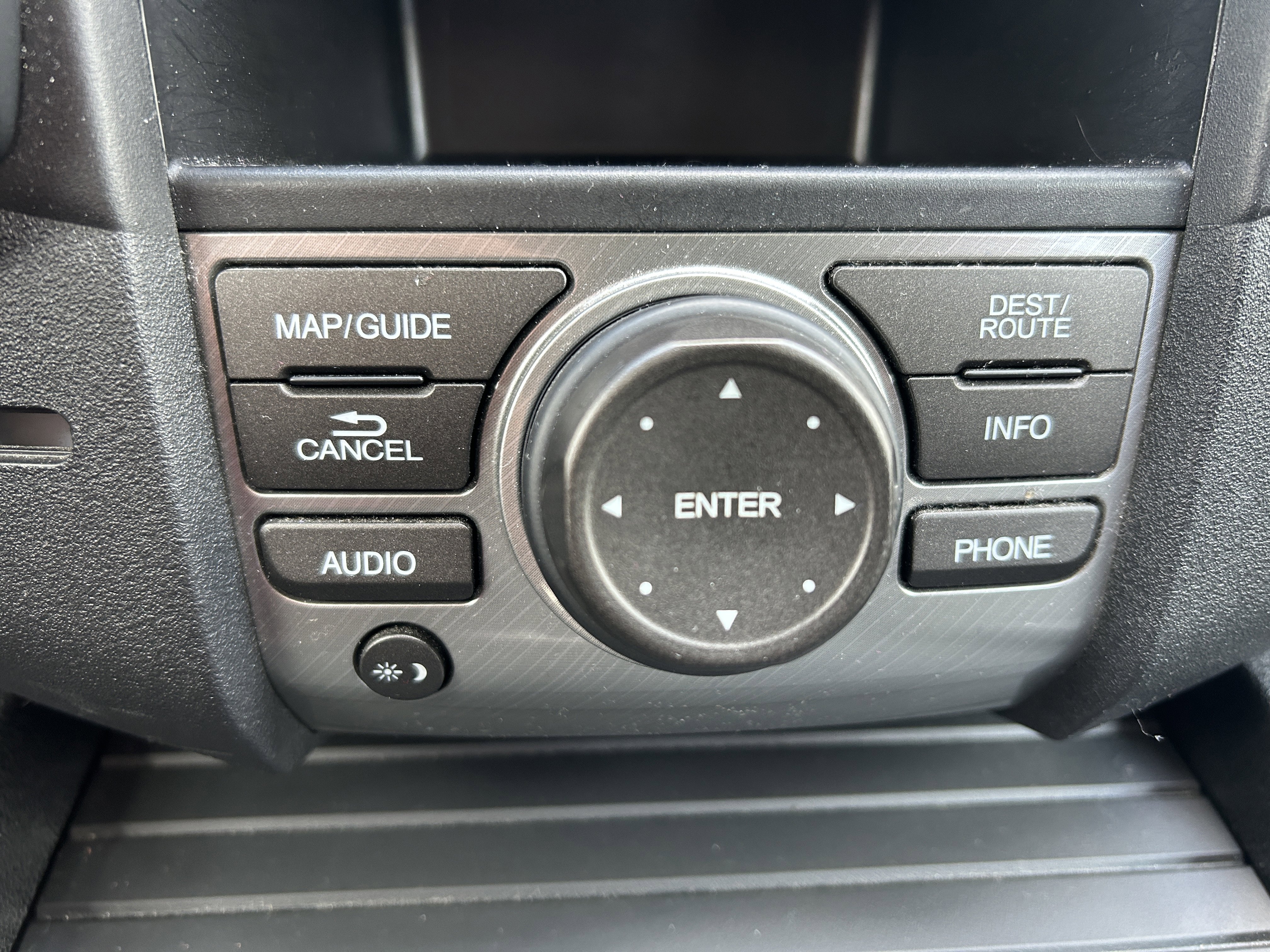 Used 2015 Honda Pilot Touring image 22