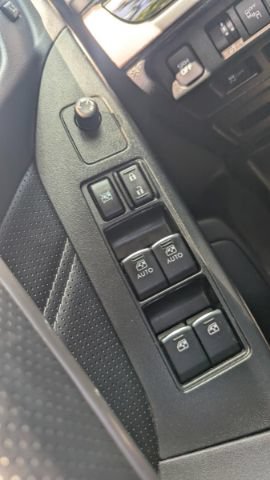 Used 2017 Subaru Forester 2.5i Touring AWD/4WD image 34