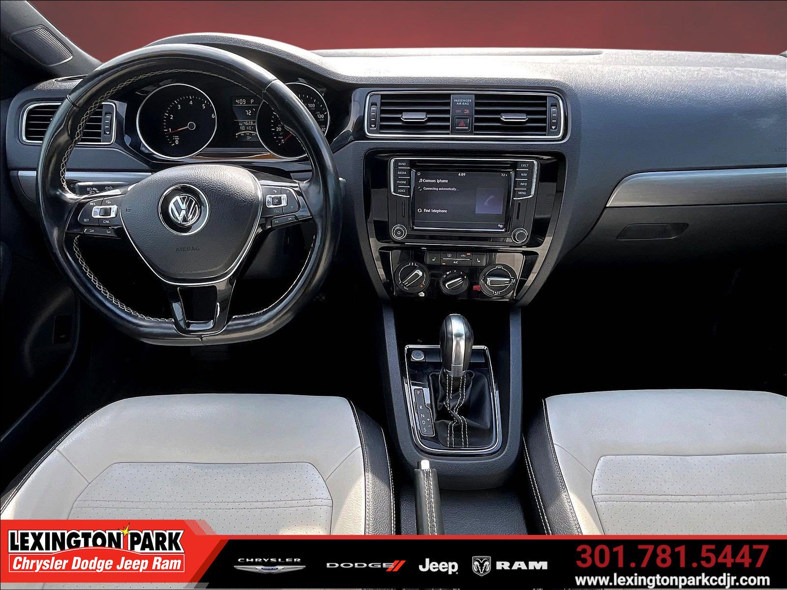 Used 2017 Volkswagen Jetta Sport FWD image 7