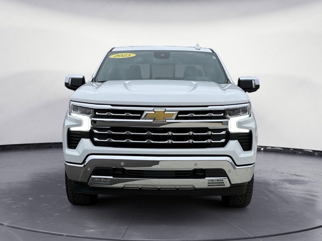 Used 2025 Chevrolet Silverado 1500 LTZ w/ LTZ Premium Package image 16