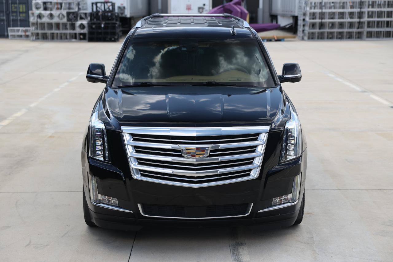 Used 2017 Cadillac Escalade ESV Platinum RWD image 19