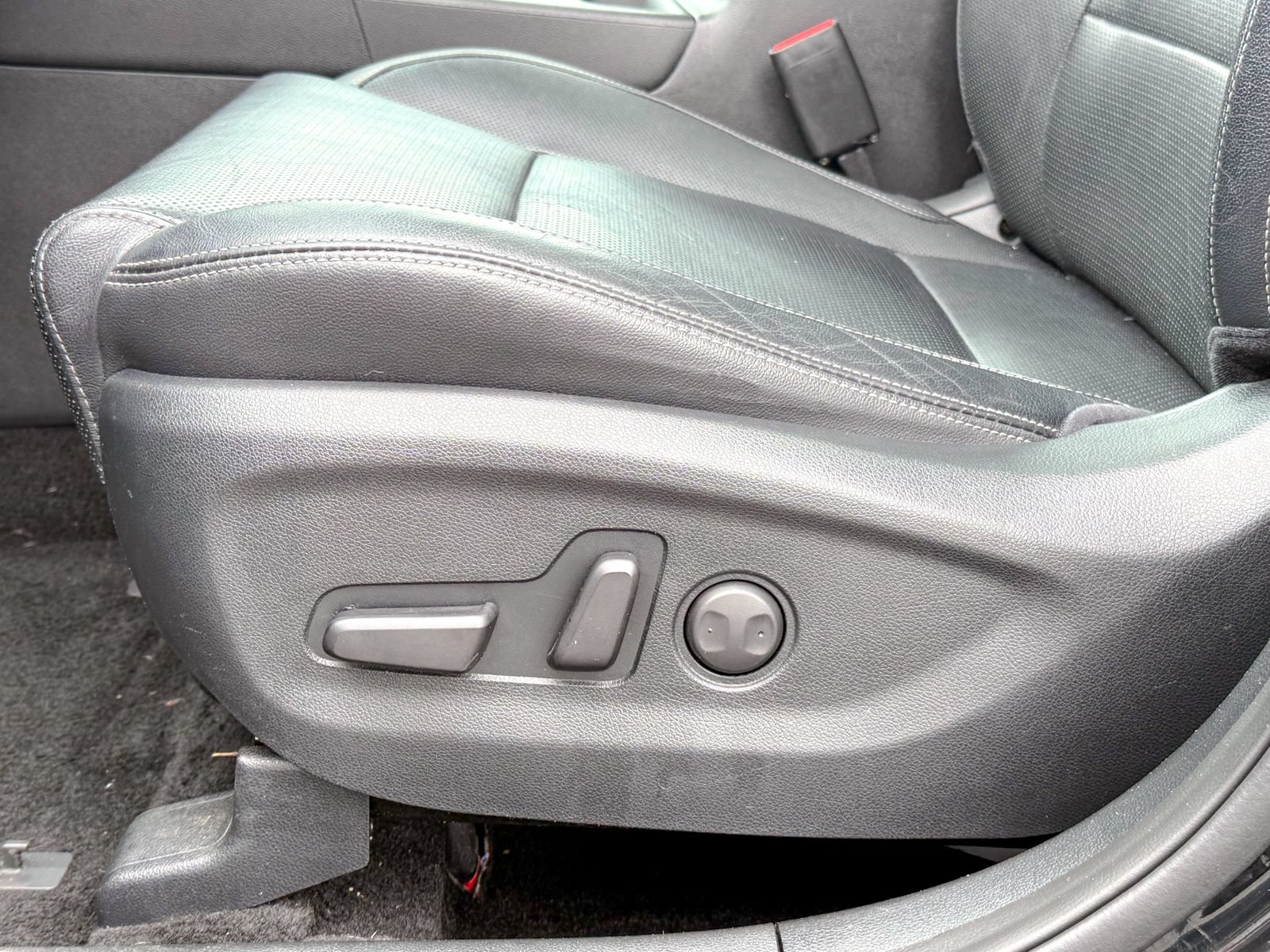 Used 2020 Kia Sportage EX w/ Option Group 15 AWD/4WD image 18