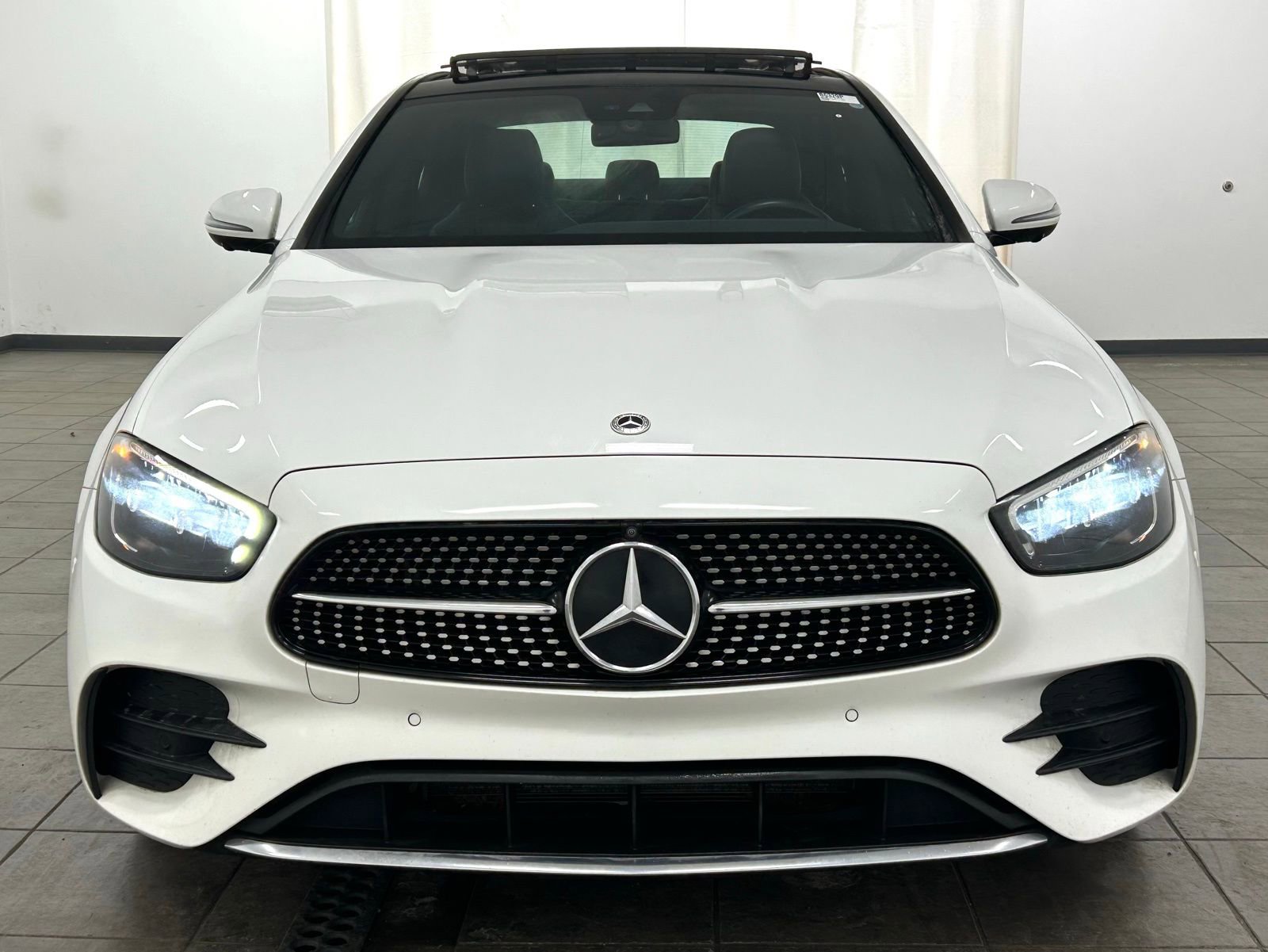 Used 2023 Mercedes-Benz E 350 4MATIC Sedan w/ Premium Package image 7