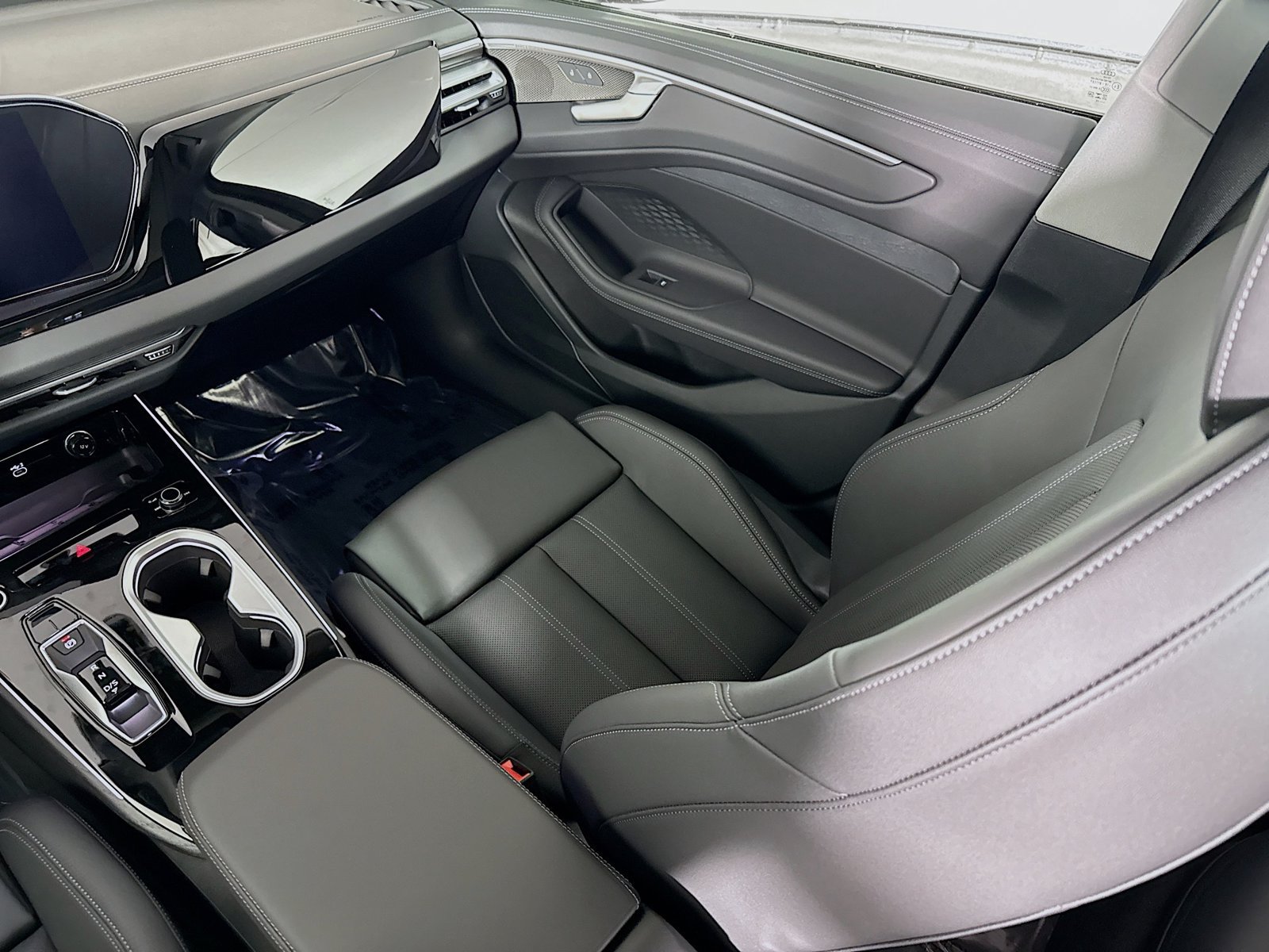 New 2026 Audi A6 Premium Plus AWD/4WD image 24