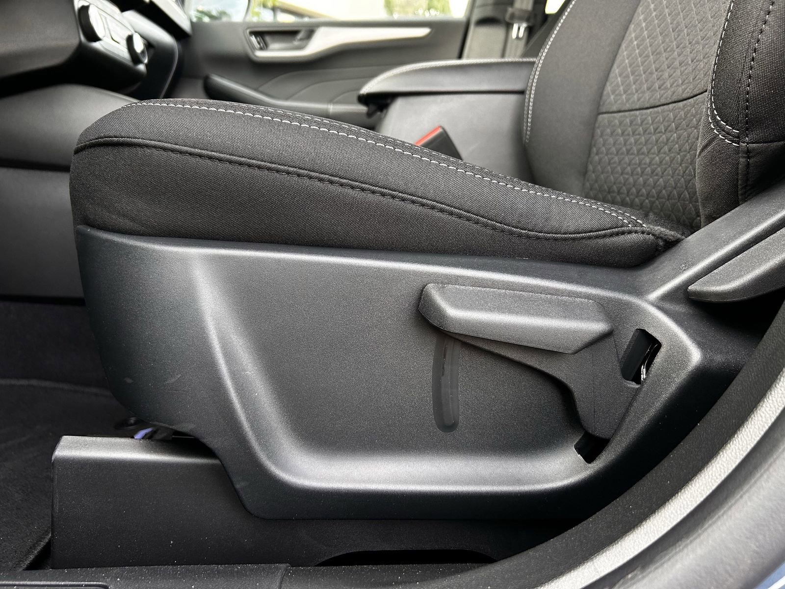 New 2026 Ford Escape Active FWD image 22