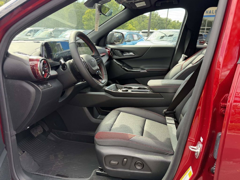 New 2027 Chevrolet Equinox RS w/ Safety and Technology Package FWD image 16