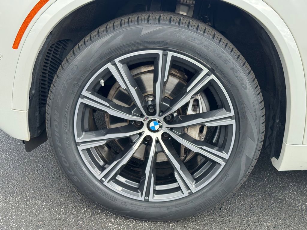Used 2025 BMW X5 xDrive40i w/ M Sport Package image 9
