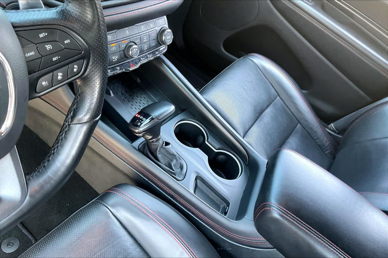 Used 2025 Dodge Durango GT AWD/4WD image 16