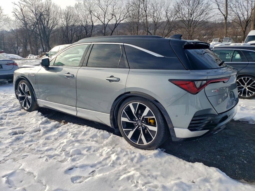 Used 2024 Acura ZDX Type S image 4