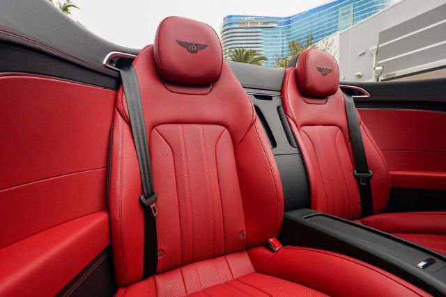 Used 2024 Bentley Continental GT V8 image 93
