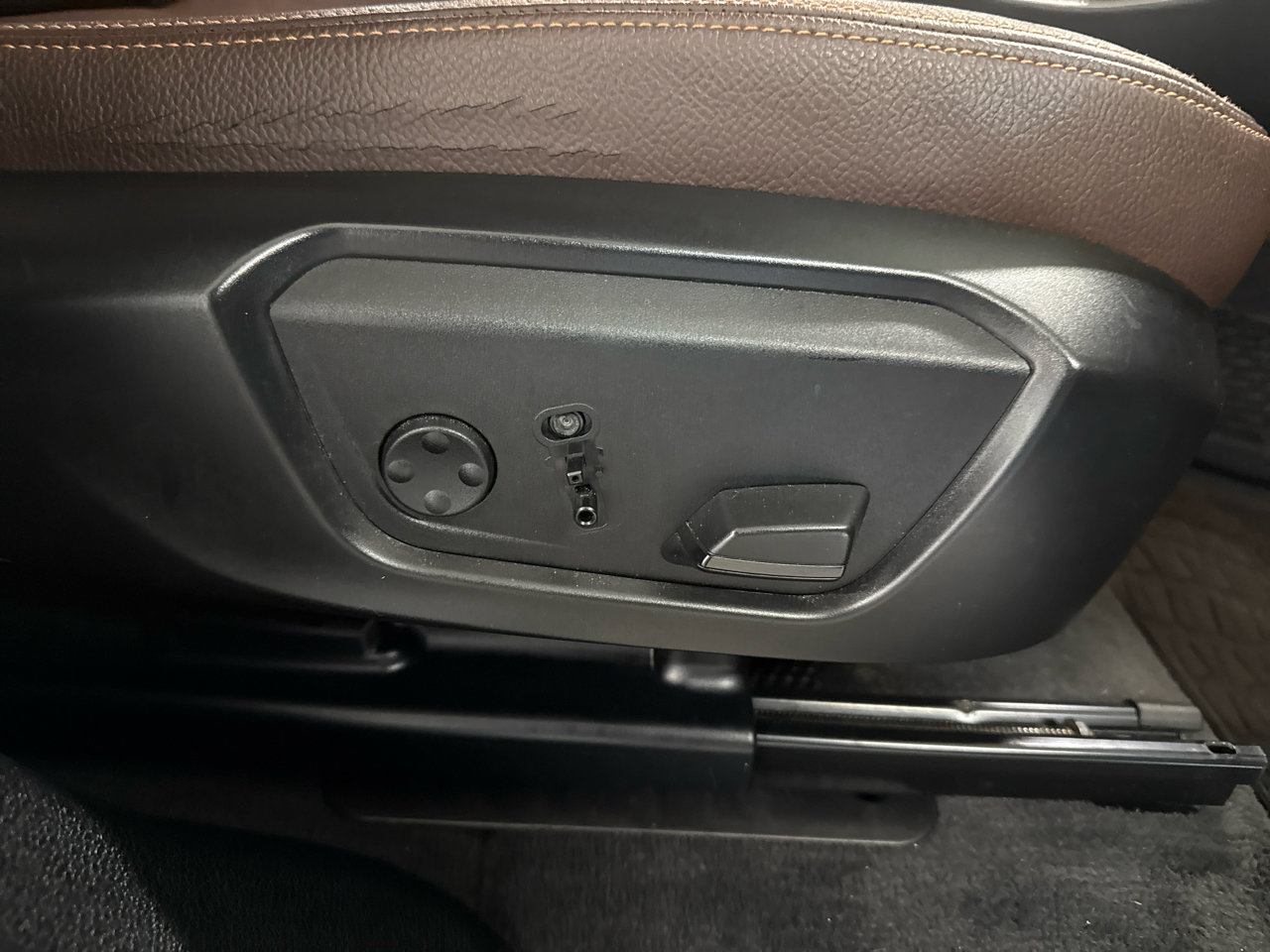 Used 2017 BMW X3 xDrive28i image 51