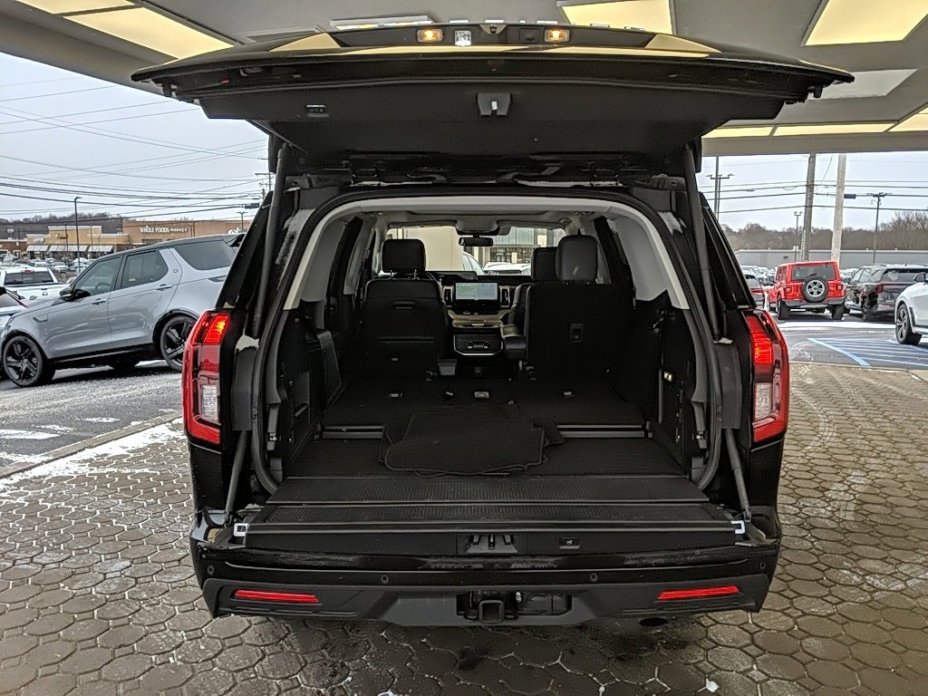 Certified 2025 Ford Expedition Active image 8