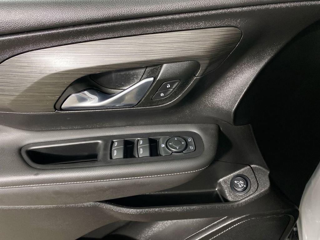 Certified 2023 GMC Terrain SLE w/ Driver Convenience Package image 13