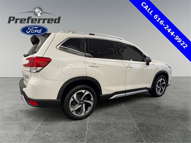 Used 2024 Subaru Forester Touring w/ Pop Package 2 image 17