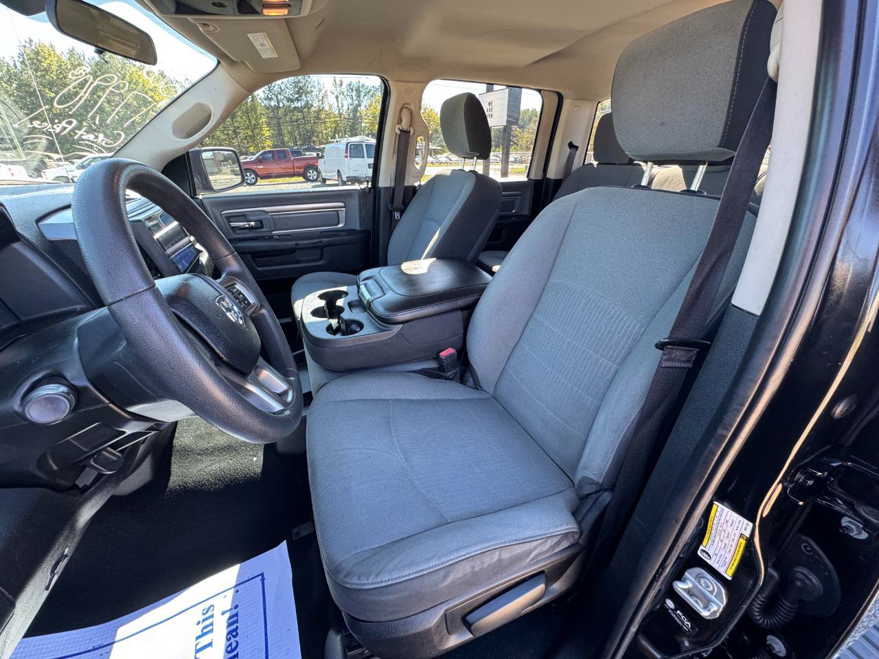 Used 2021 RAM 1500 Classic SLT RWD image 28