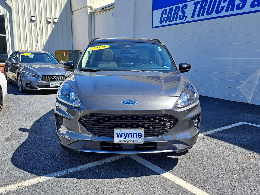 Used 2020 Ford Escape SE Sport FWD image 2