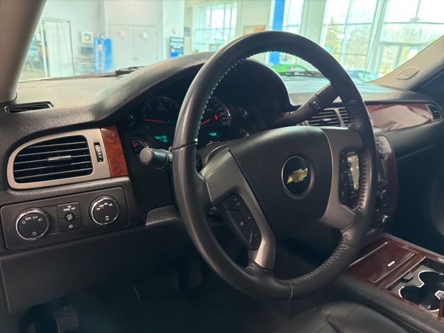 Used 2011 Chevrolet Avalanche LTZ image 16