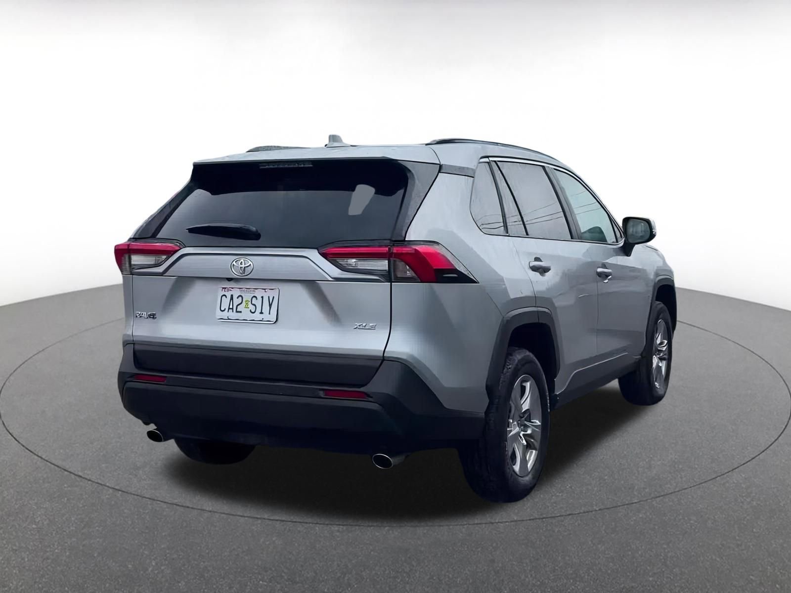 Used 2025 Toyota RAV4 XLE image 15