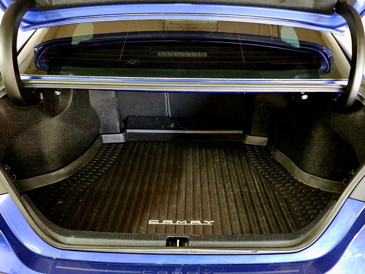 Used 2018 Toyota Camry XLE w/ Protection Package (Q2) image 7