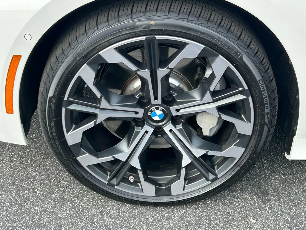 Used 2026 BMW 330i Sedan w/ Premium Package RWD image 9