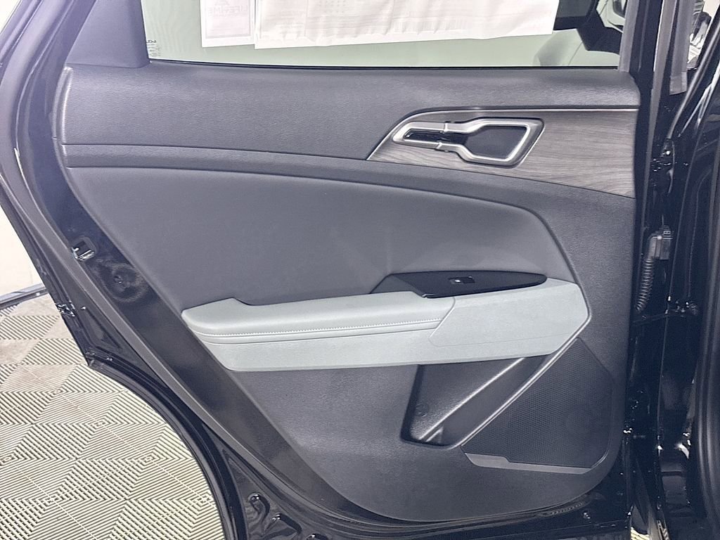 Used 2025 Kia Sportage X-Line w/ Premium Package image 19