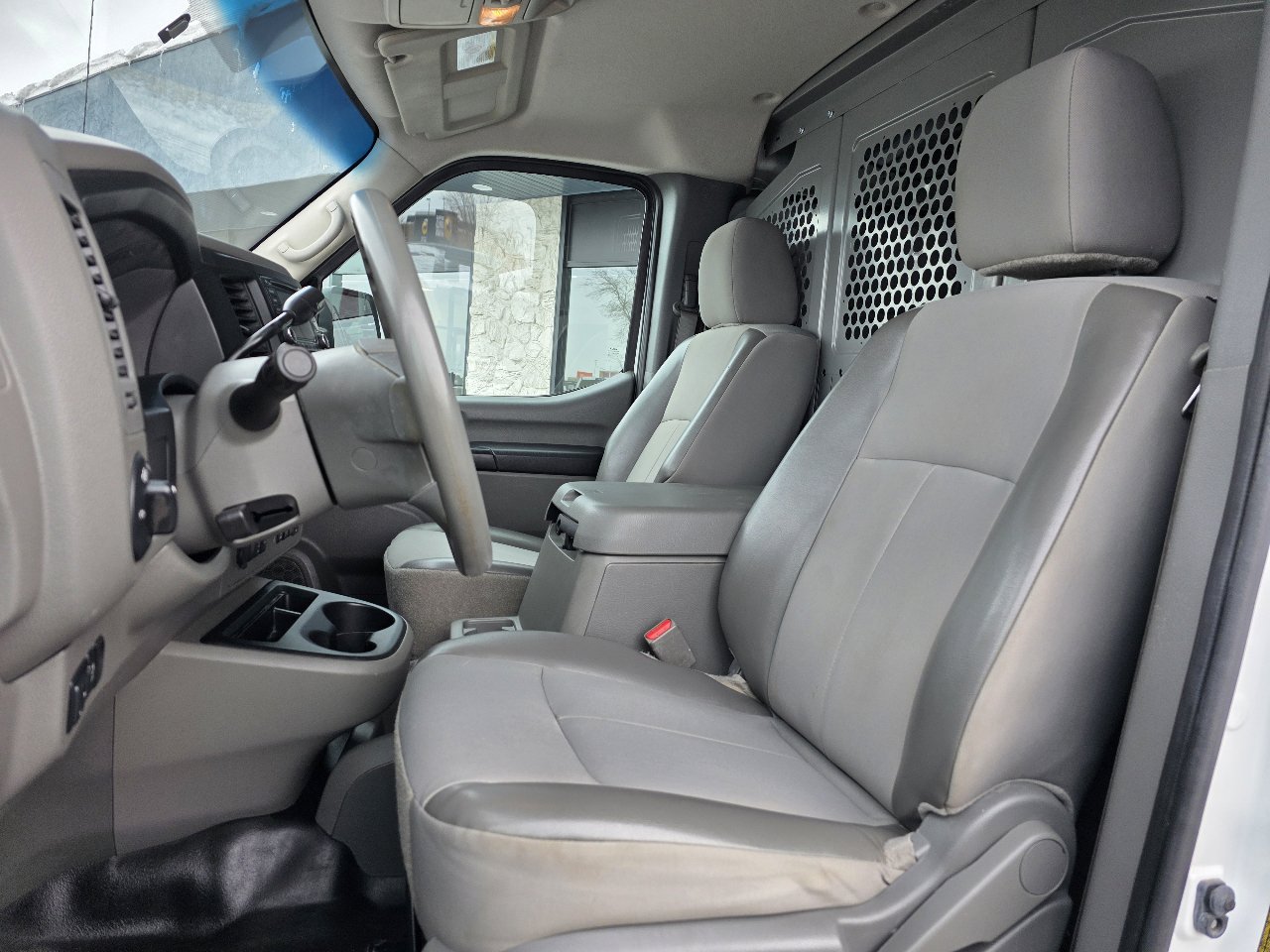 Used 2018 Nissan NV 2500 SV image 3