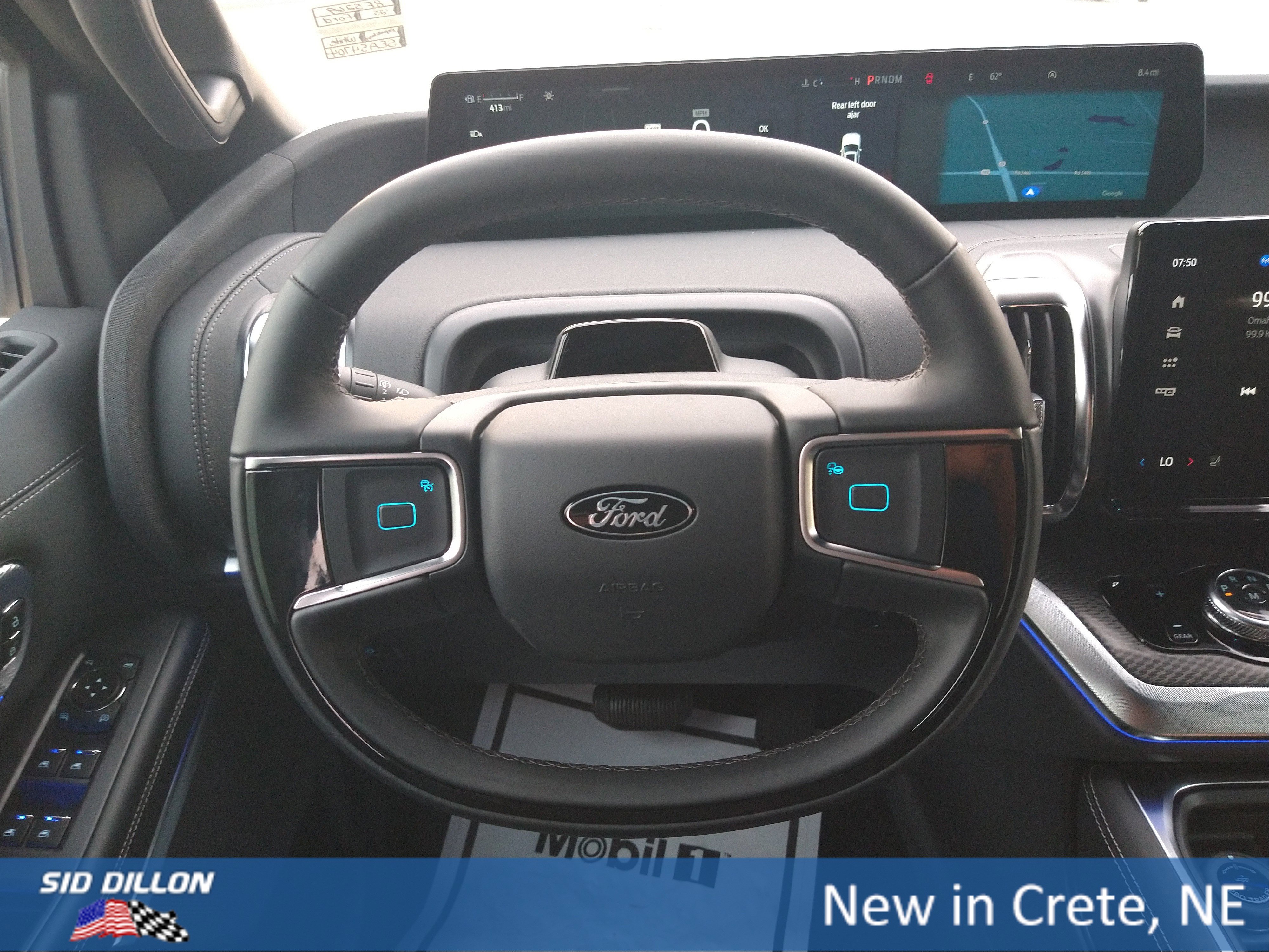 New 2025 Ford Expedition Platinum image 2