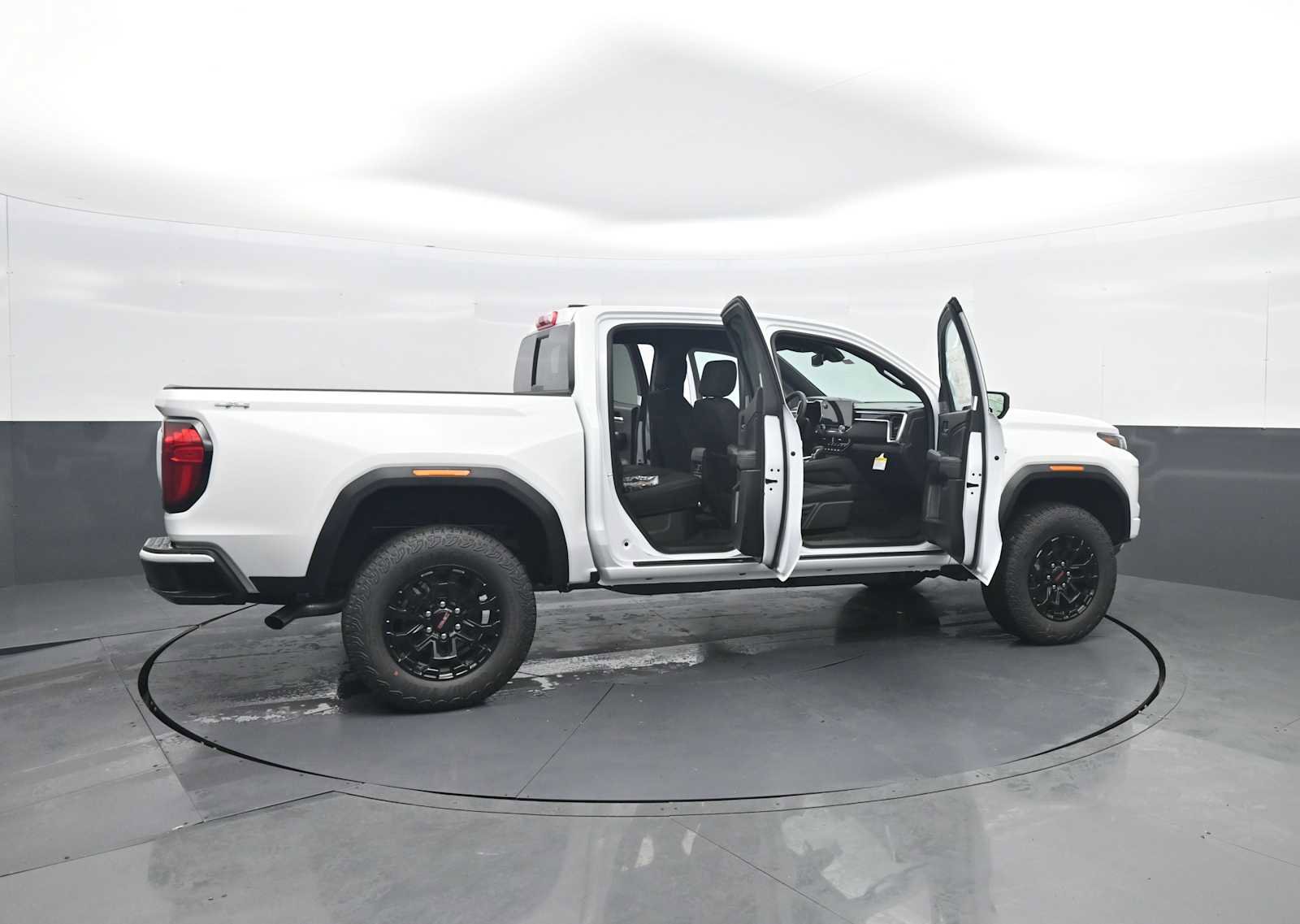 New 2026 GMC Canyon Elevation w/ Convenience Package image 44