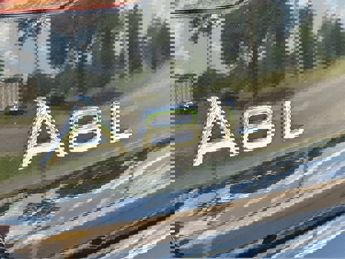 Used 2020 Audi A8 L 4.0T w/ Sport Plus Package image 25