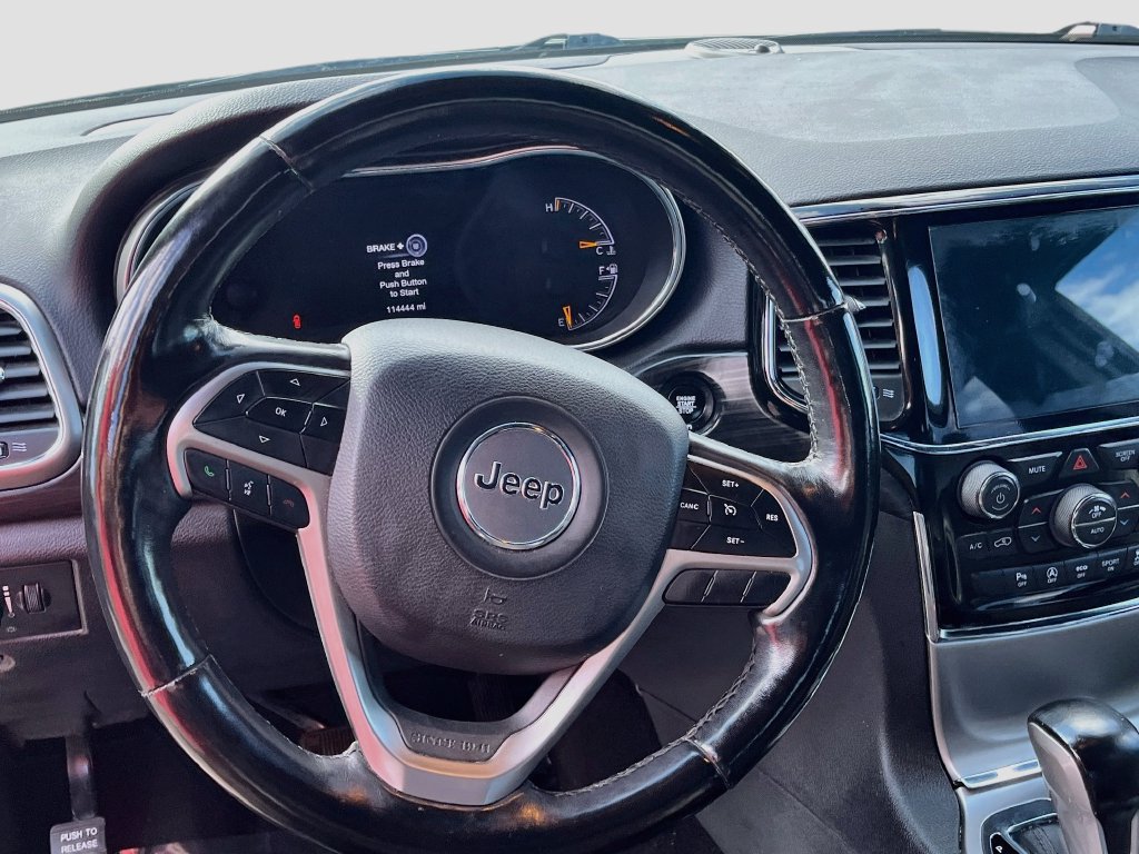 Used 2020 Jeep Grand Cherokee Laredo w/ Quick Order Package 2BN North AWD/4WD image 11