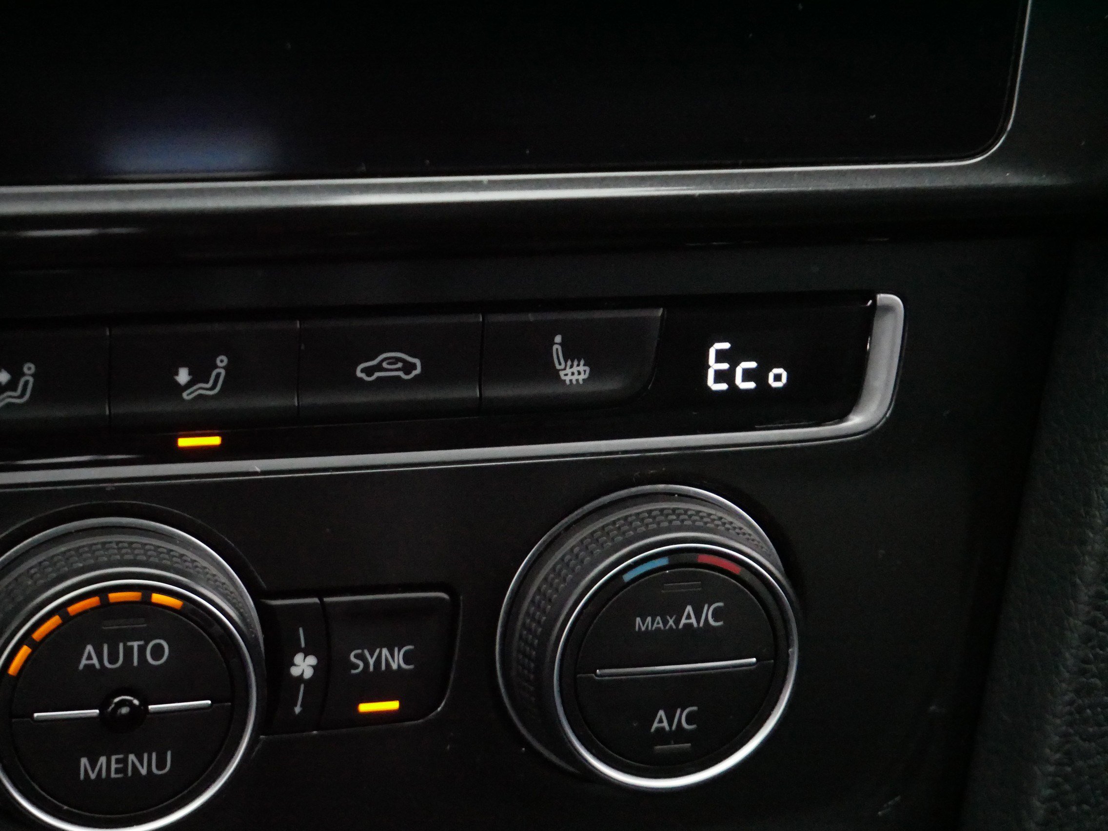 Used 2019 Volkswagen e-Golf SE w/ Driver Assistance Package image 26