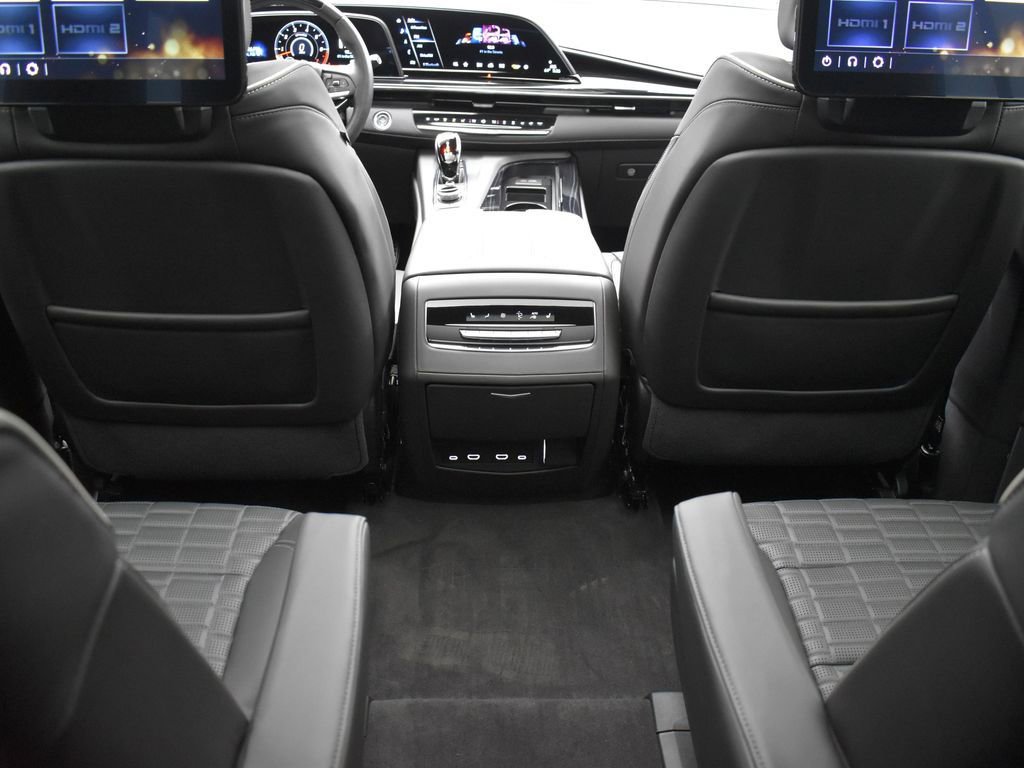 Certified 2023 Cadillac Escalade V w/ LPO, ONYX Package image 29