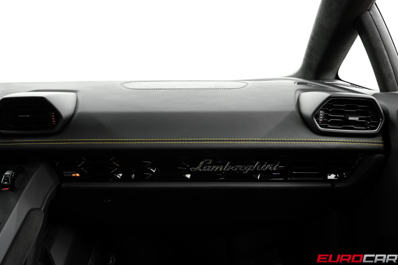 Used 2021 Lamborghini Huracan EVO RWD image 34