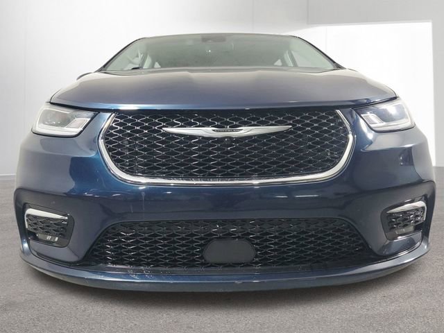 Used 2022 Chrysler Pacifica Touring-L image 25