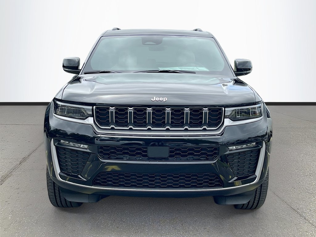 New 2026 Jeep Grand Cherokee L Limited w/ Trailer Tow Package AWD/4WD image 2
