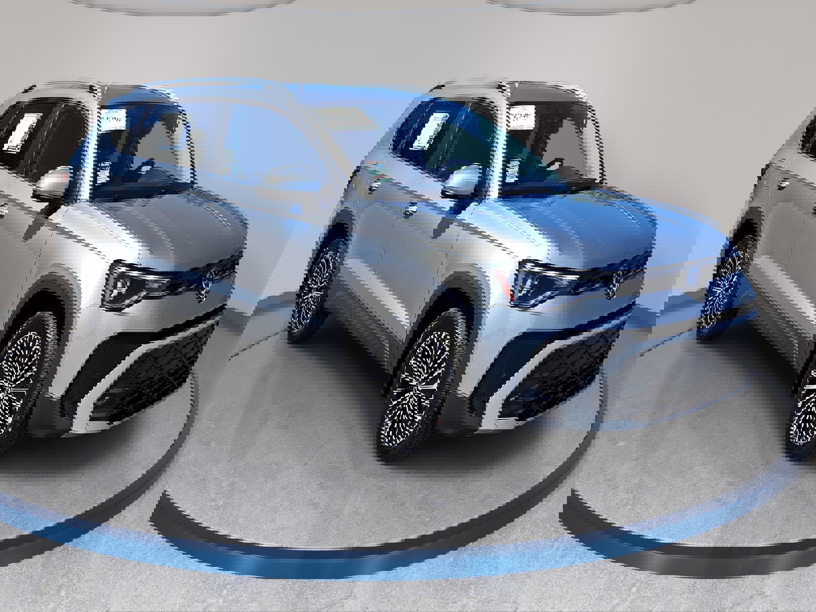 Certified 2025 Volkswagen Taos SE image 3